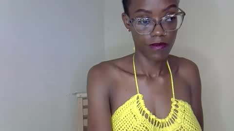 SexyHollyMontana1111 online show from 03-15-26, 08:20