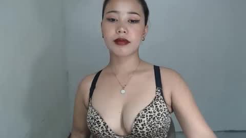 jeanken and jelian online show from 01-23-25, 04:30