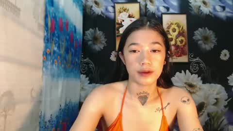 Snapshot of sexyhotjelian chatting on 03-08-25, 06:43 jelian online show from 03-08-25, 06:43