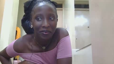 sexyhun084 online show from 05-12-26, 01:52
