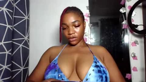 Snapshot of sexykuchie889 chatting on 05-22-26, 10:43 malia online show from 05-22-26, 10:43
