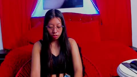 laura online show from 01-25-25, 12:05