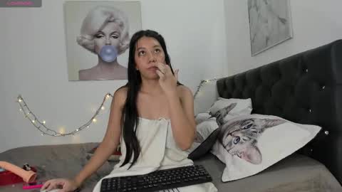 laura online show from 02-20-25, 05:29