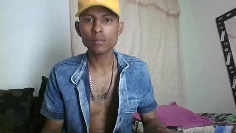 Sexy leon online show from 11-28-25, 04:31