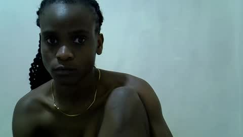 Snapshot of sexyliah chatting on 09-14-25, 02:05 sexy liah online show from 09-14-25, 02:05