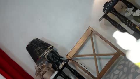 Snapshot of sexylusty2258 chatting on 12-25-24, 01:19 Queen Sofia online show from 12-25-24, 01:19