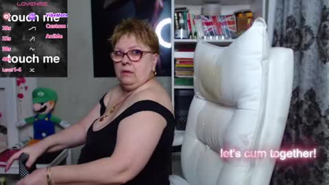 Snapshot of sexylynette4u chatting on 01-22-25, 08:07 sexylynette4u online show from 01-22-25, 08:07