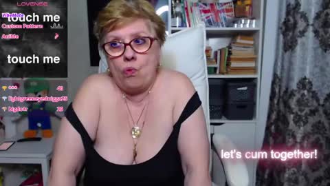 Snapshot of sexylynette4u chatting on 02-20-25, 04:57 sexylynette4u online show from 02-20-25, 04:57