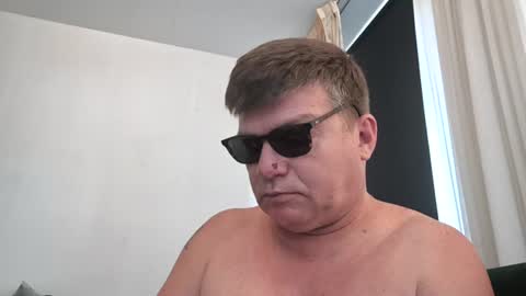 Snapshot of sexymaikel69 chatting on 06-27-26, 09:47 sexymaikel69 online show from 06-27-26, 09:47