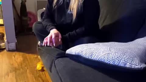 Snapshot of sexymama1284 chatting on 04-12-26, 05:23 sexymama1284 online show from 04-12-26, 05:23