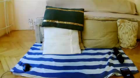 Snapshot of sexymayagold chatting on 06-26-26, 01:37 Squirty Maya Gold online show from 06-26-26, 01:37
