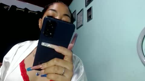 sexymomm678 online show from 04-22-26, 04:04