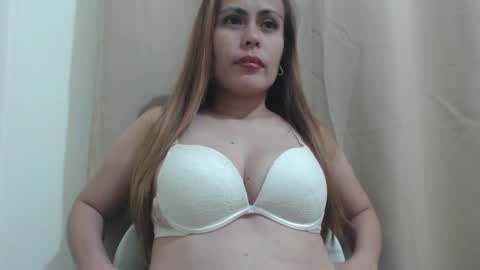 sexymye online show from 01-18-25, 10:17