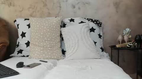 Snapshot of sexynicol69 chatting on 07-02-26, 10:54 Delia online show from 07-02-26, 10:54