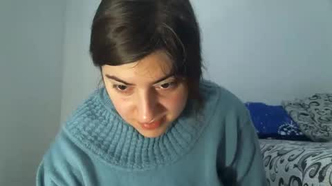 Snapshot of sexynyu18 chatting on 03-02-25, 10:45 Alex online show from 03-02-25, 10:45