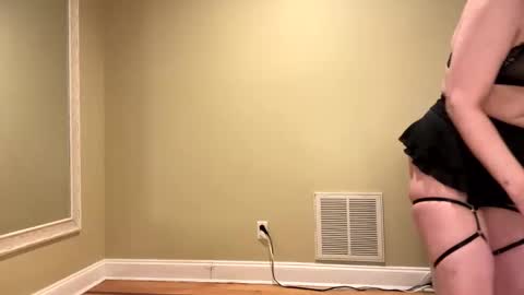 Snapshot of sexypiglet2728 chatting on 12-21-24, 01:58 Sexypiglet2728 online show from 12-21-24, 01:58