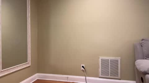 Snapshot of sexypiglet2728 chatting on 12-29-24, 02:49 Sexypiglet2728 online show from 12-29-24, 02:49