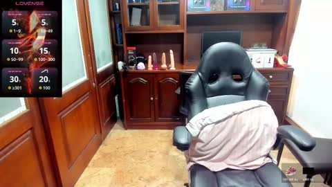 R A C H E L online show from 11-14-25, 12:15