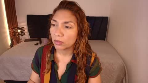 Snapshot of sexyrachel_ chatting on 05-11-26, 12:11 R A C H E L online show from 05-11-26, 12:11