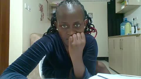 Snapshot of sexyreddebony chatting on 12-15-24, 10:04 sexyreddebony online show from 12-15-24, 10:04