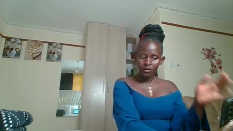 Snapshot of sexyreddebony chatting on 12-28-24, 11:41 sexyreddebony online show from 12-28-24, 11:41