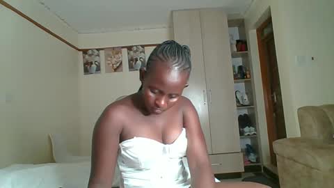 Snapshot of sexyreddebony chatting on 02-27-25, 03:15 sexyreddebony online show from 02-27-25, 03:15