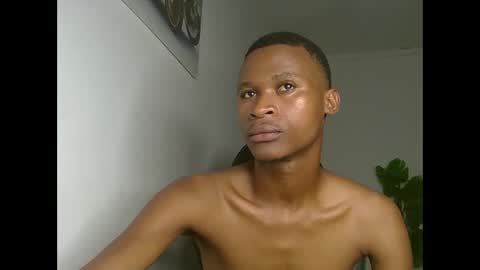 Snapshot of sexyromeo_bbc chatting on 05-30-26, 08:17 Enzo online show from 05-30-26, 08:17