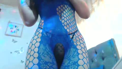 Venus Independent Model online show from 03-10-25, 05:07