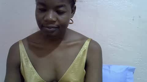 Snapshot of sexyshaz22 chatting on 04-23-26, 10:23 sexyshaz22 online show from 04-23-26, 10:23
