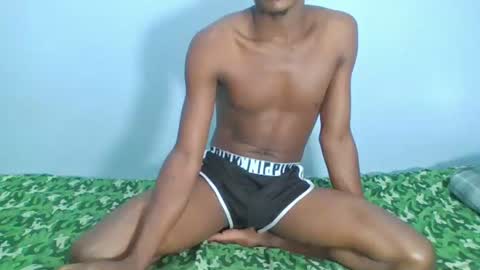 Snapshot of sexyslutc chatting on 06-25-26, 11:26 Faizal and Alpha online show from 06-25-26, 11:26