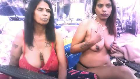 sexyva4u2luv online show from 12-18-25, 09:54