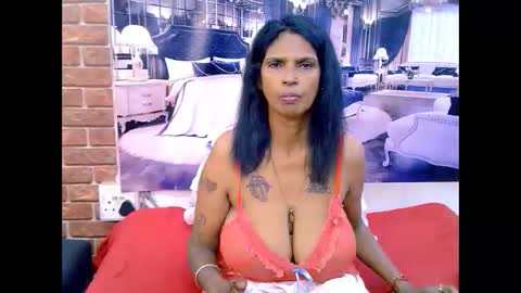 Snapshot of sexyva4u2luv chatting on 05-03-26, 05:19 sexyva4u2luv online show from 05-03-26, 05:19