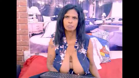 Snapshot of sexyva4u2luv chatting on 05-07-26, 06:57 sexyva4u2luv online show from 05-07-26, 06:57