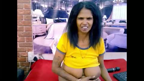 Snapshot of sexyva4u2luv chatting on 05-18-26, 06:25 sexyva4u2luv online show from 05-18-26, 06:25