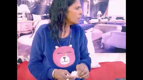 Snapshot of sexyva4u2luv chatting on 05-19-26, 05:36 sexyva4u2luv online show from 05-19-26, 05:36