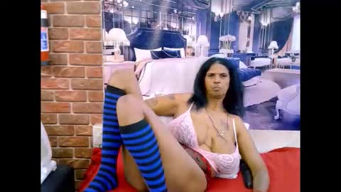 Snapshot of sexyva4u2luv chatting on 05-26-26, 05:58 sexyva4u2luv online show from 05-26-26, 05:58
