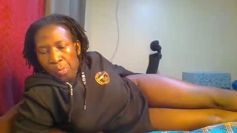 Snapshot of sexyvivy chatting on 05-12-26, 03:53 VIVIAN online show from 05-12-26, 03:53