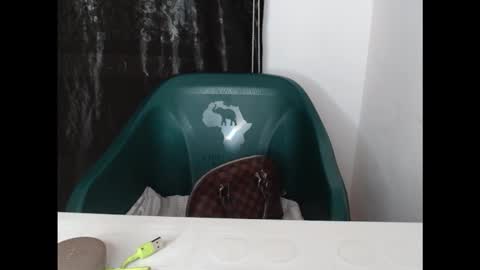 Blue online show from 11-04-25, 08:13