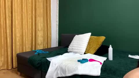 Snapshot of sexyycouple22 chatting on 02-26-25, 07:16 Sexycouple online show from 02-26-25, 07:16