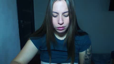 Snapshot of sexyyuliia777 chatting on 09-27-25, 08:08 Yuliia online show from 09-27-25, 08:08