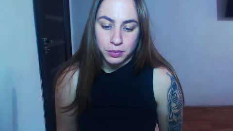 Snapshot of sexyyuliia777 chatting on 10-13-25, 10:04 Yuliia online show from 10-13-25, 10:04