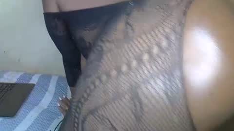 Snapshot of sexyzolin chatting on 06-19-26, 07:23 sexyzolin online show from 06-19-26, 07:23