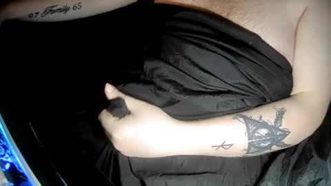 Snapshot of sexzilla15 chatting on 09-28-25, 07:14 no face online show from 09-28-25, 07:14