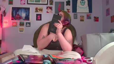 sglily111 online show from 02-05-26, 07:40