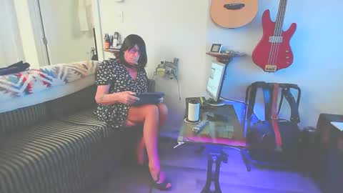 CD    Jeanne online show from 03-04-25, 09:51