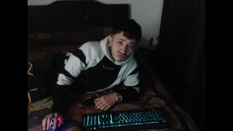 Snapshot of shadow_men_ chatting on 07-12-26, 06:37 james online show from 07-12-26, 06:37