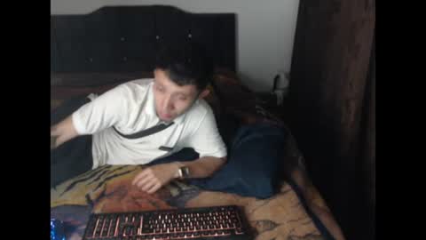 Snapshot of shadow_men_ chatting on 07-15-26, 06:18 james online show from 07-15-26, 06:18