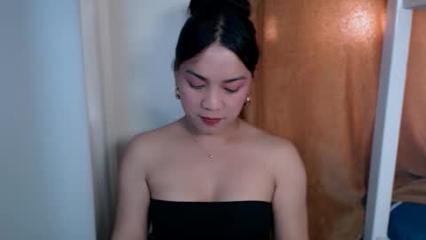 Snapshot of shadowseductress chatting on 02-25-26, 11:47 shadowseductress online show from 02-25-26, 11:47