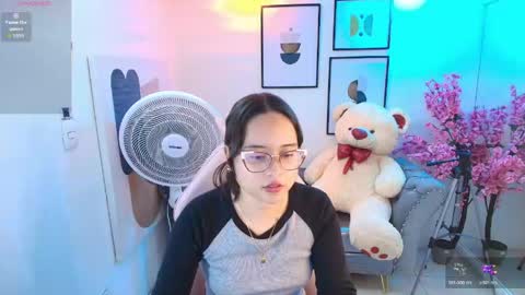 Snapshot of shady_bug chatting on 05-25-26, 06:58 Shady online show from 05-25-26, 06:58