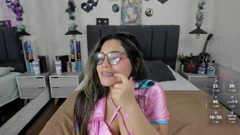 Snapshot of shadya_ chatting on 02-14-26, 03:36 Shadya online show from 02-14-26, 03:36